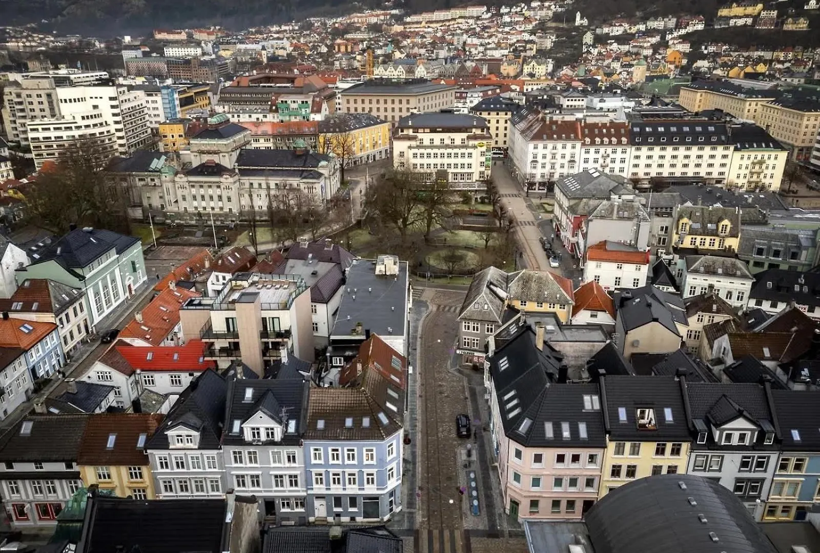 Dinbnb Apartments L 250M From Citycenter L Fireplace L Sleeps 6 L 24I7 Check In Bergen 0*,  Norvégia