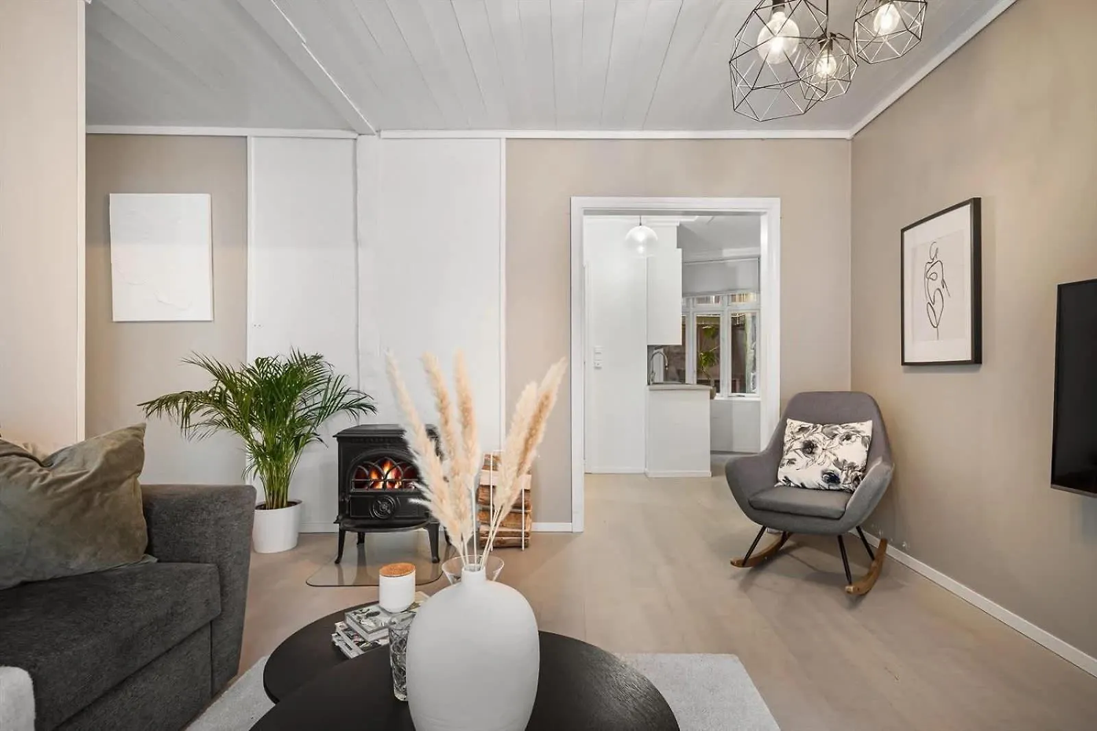 Dinbnb Apartments L 250M From Citycenter L Fireplace L Sleeps 6 L 24I7 Check In Bergen Norwegen